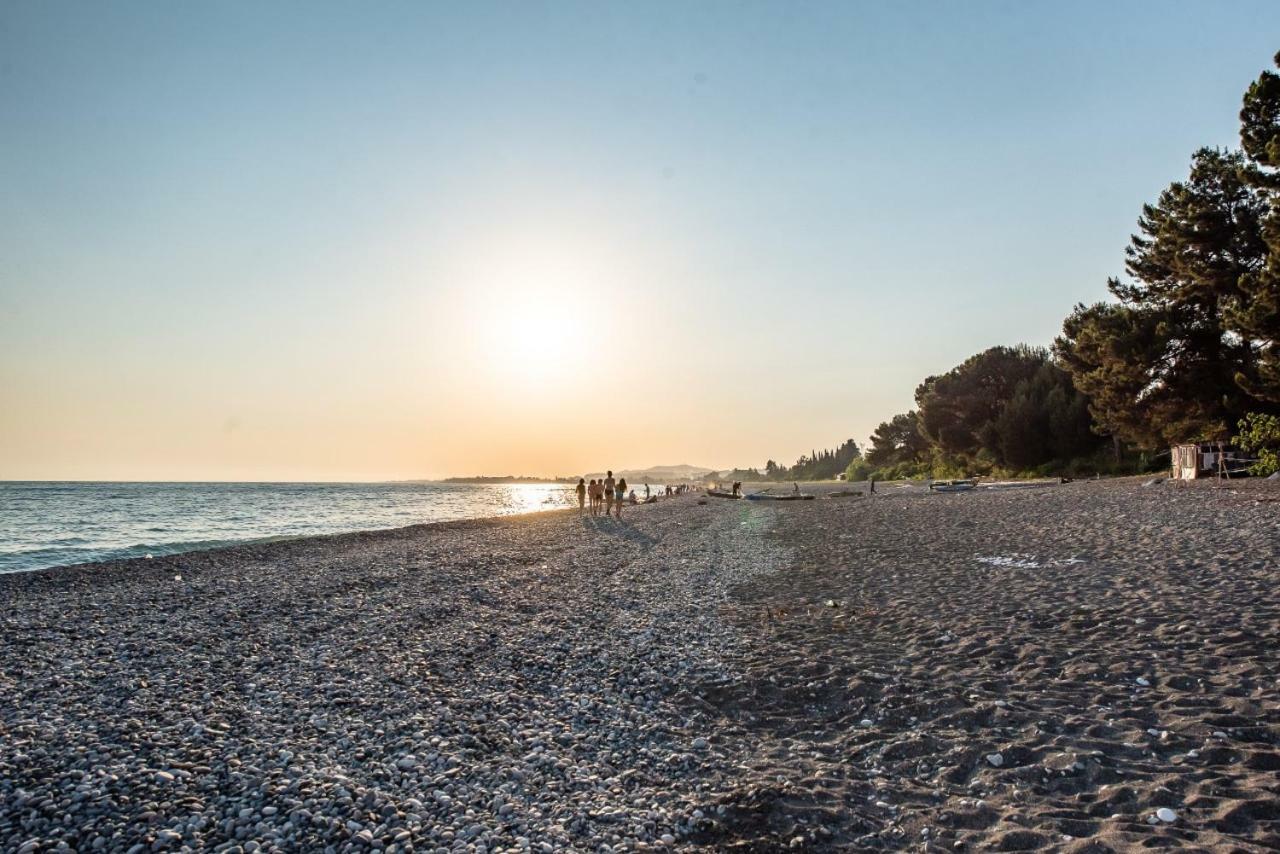 Park-hotel Abkhazia Gantiadi Kültér fotó
